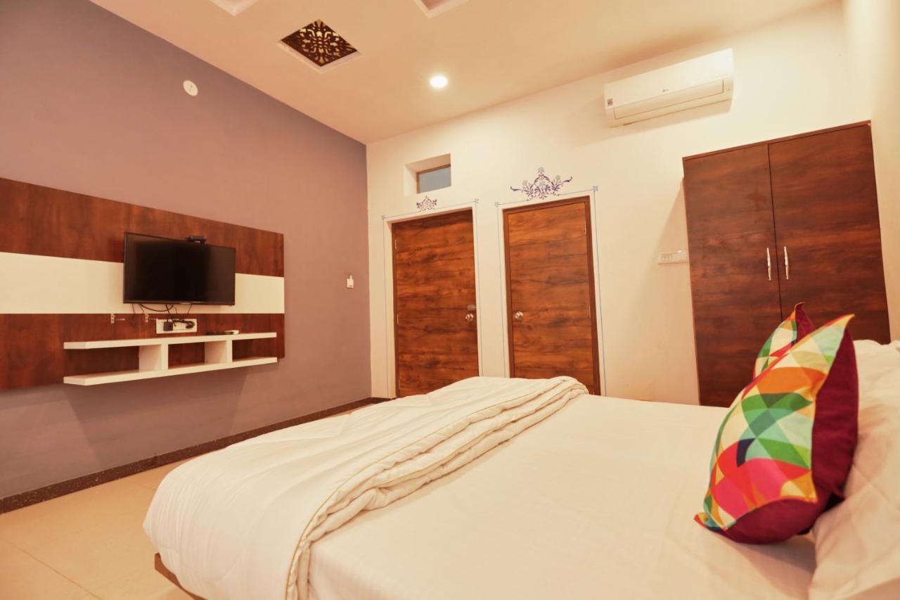 Neev Haweli Hotel Udaipur Bagian luar foto