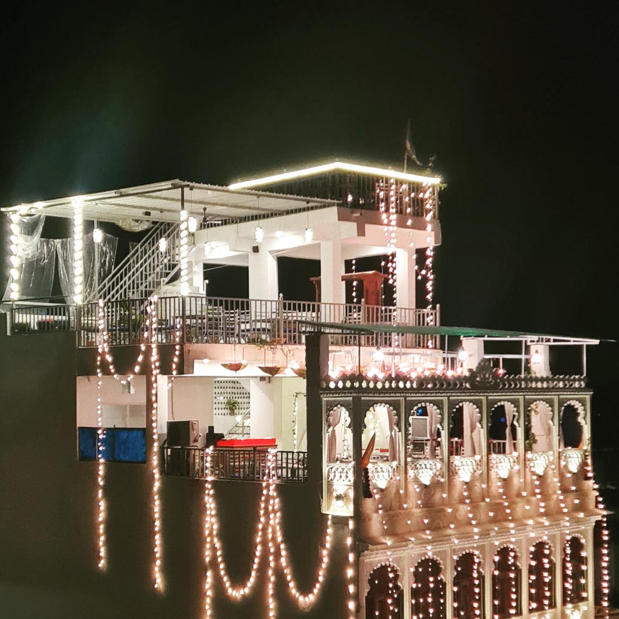Neev Haweli Hotel Udaipur Bagian luar foto